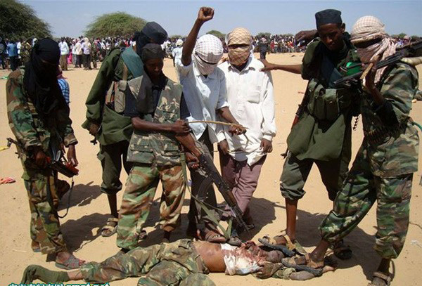 刑场实拍索马里枪决叛军真实画面(组图)